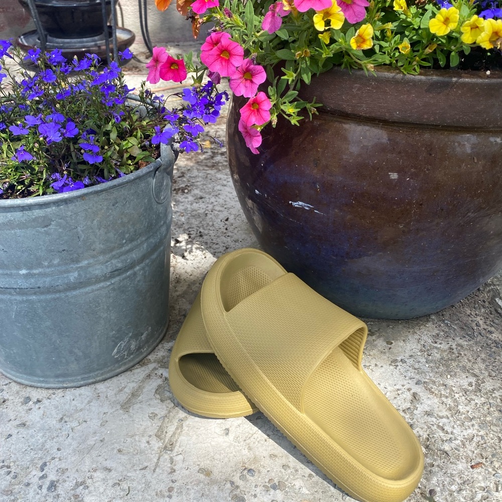 These are slip in sandals called Sootheze